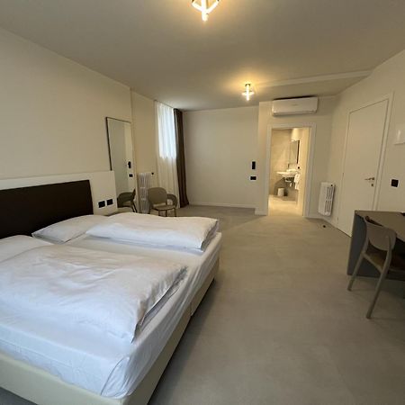 Hotel Villa Margherita 리몬네술가르다 외부 사진
