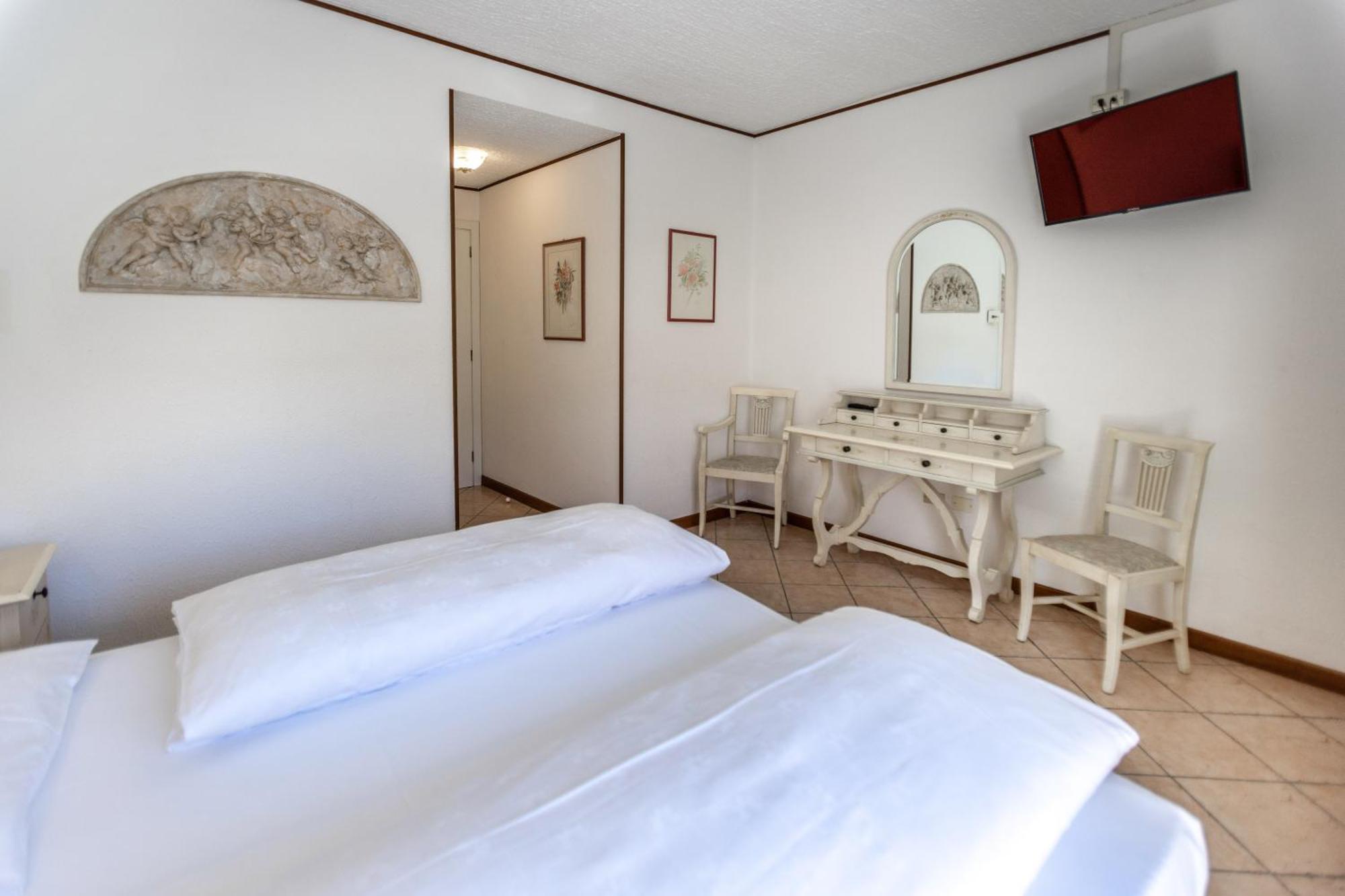 Hotel Villa Margherita 리몬네술가르다 외부 사진