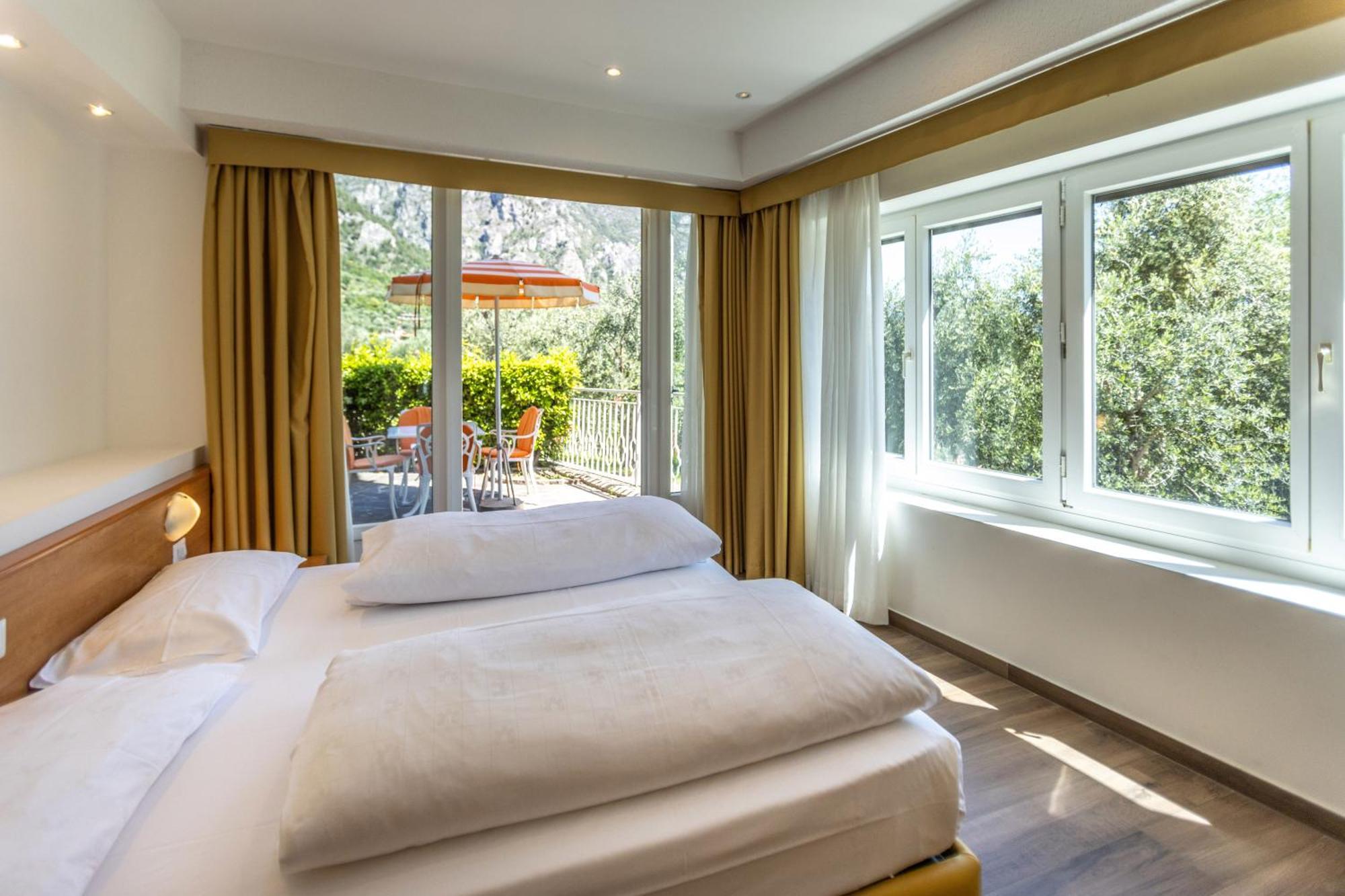 Hotel Villa Margherita 리몬네술가르다 외부 사진