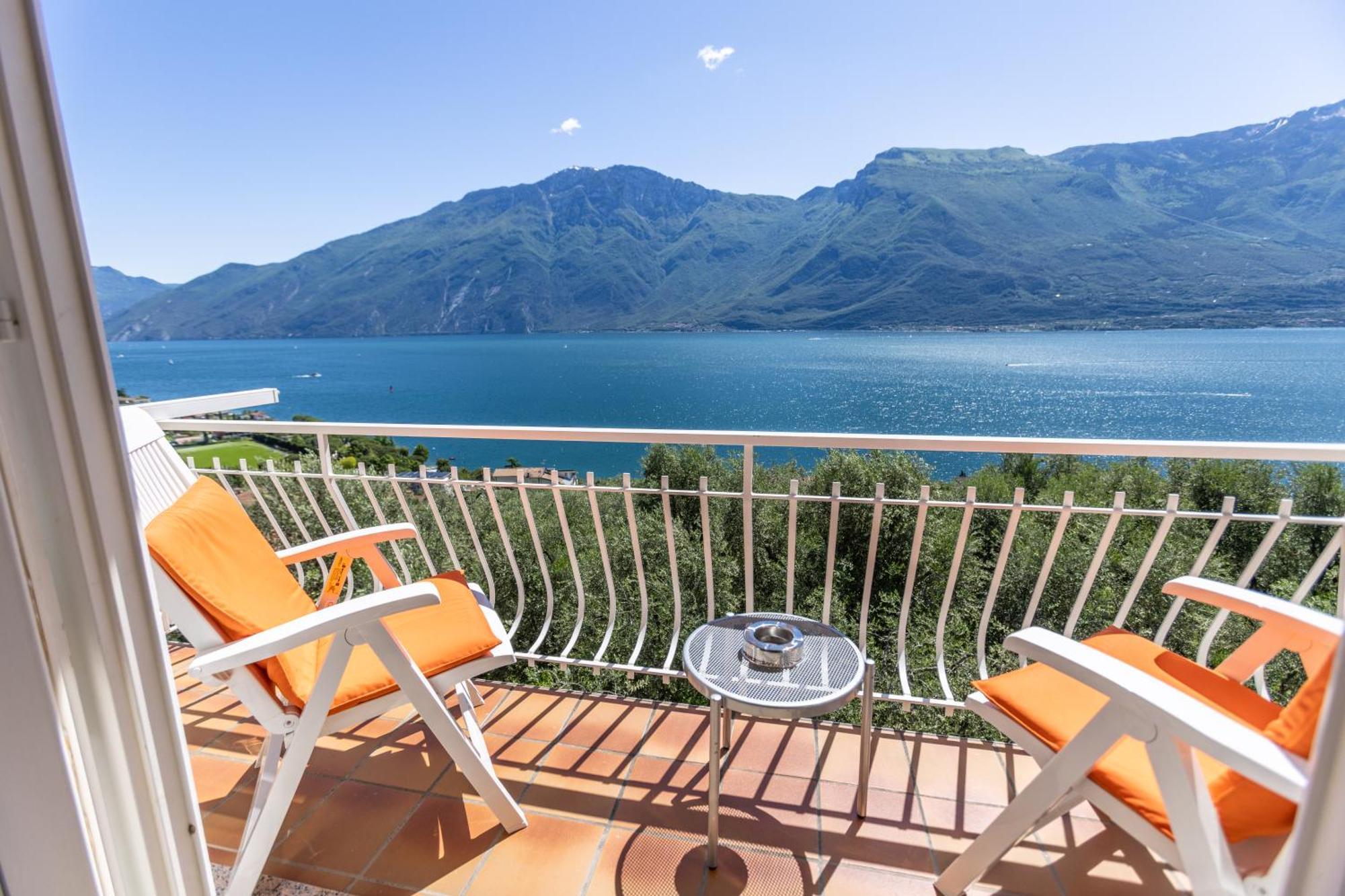 Hotel Villa Margherita 리몬네술가르다 외부 사진