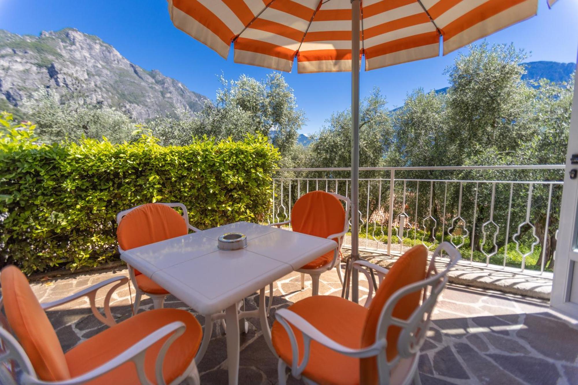 Hotel Villa Margherita 리몬네술가르다 외부 사진