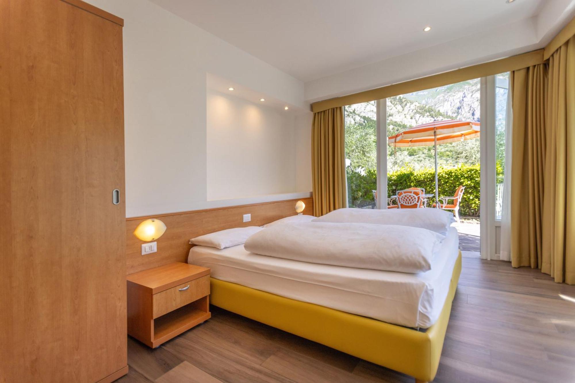 Hotel Villa Margherita 리몬네술가르다 외부 사진