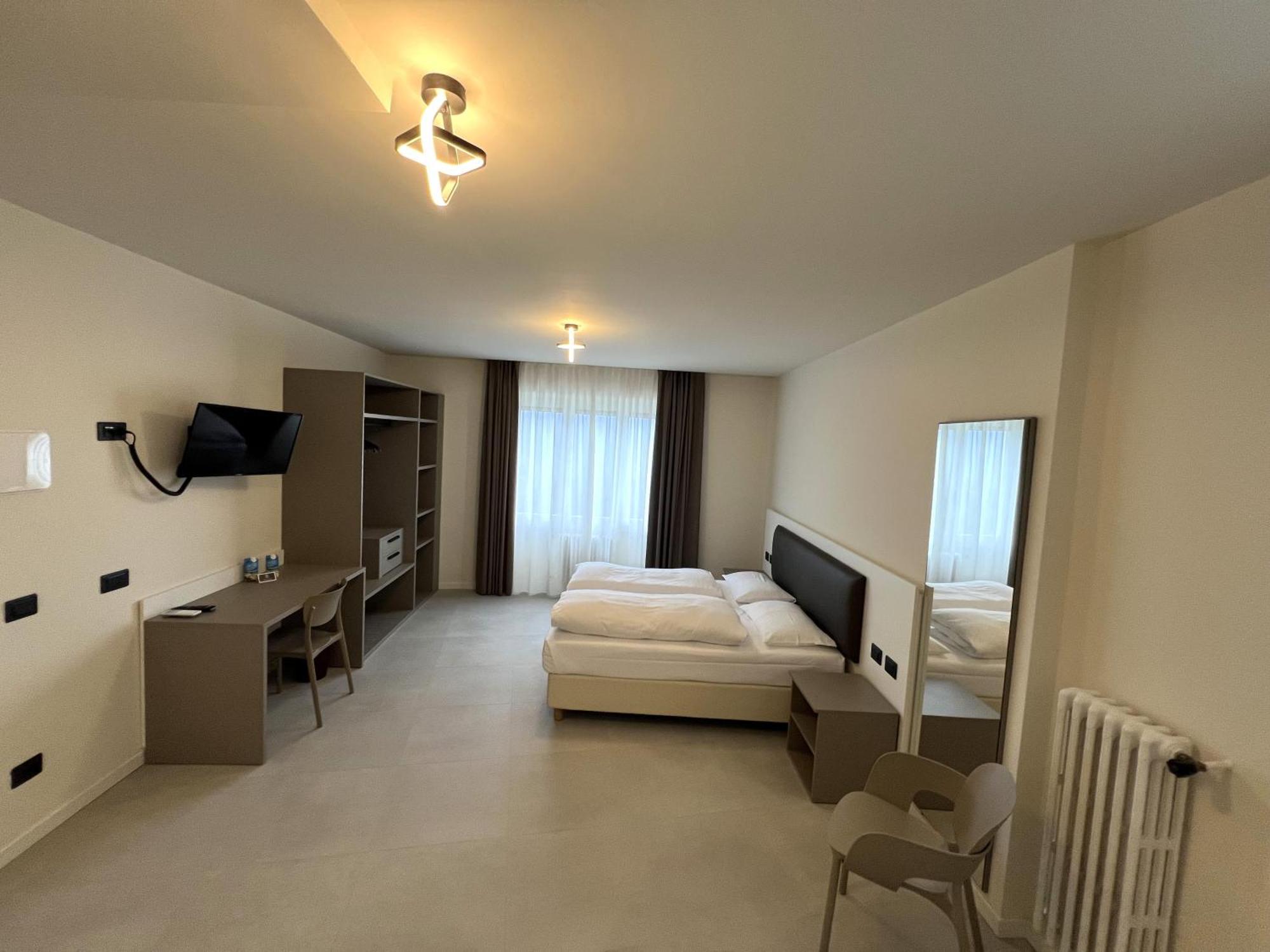 Hotel Villa Margherita 리몬네술가르다 외부 사진