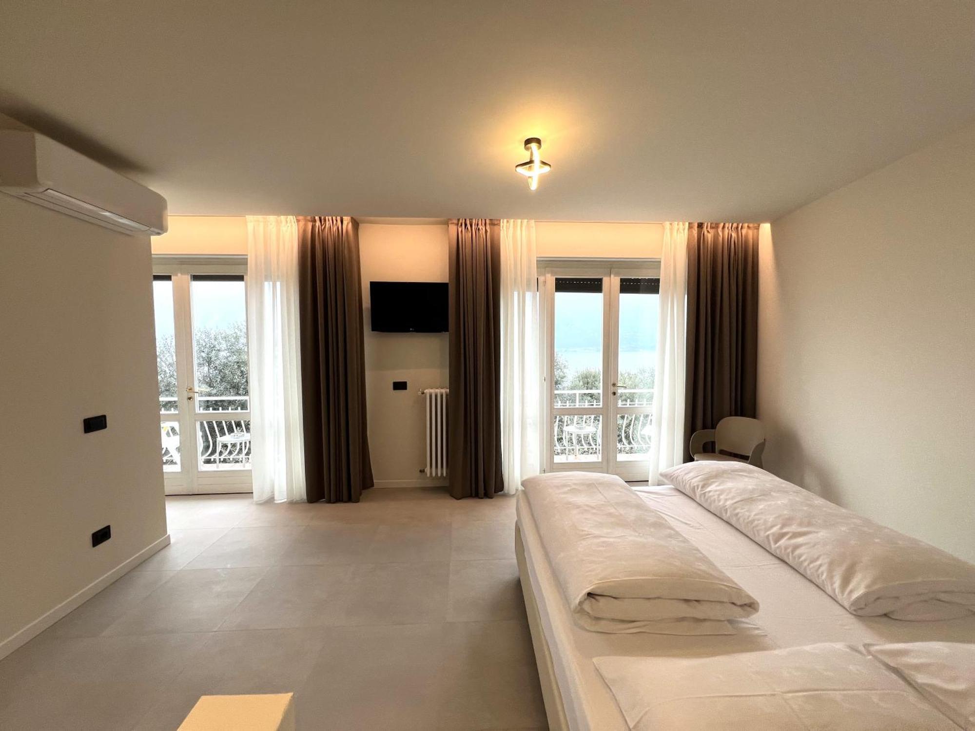 Hotel Villa Margherita 리몬네술가르다 외부 사진